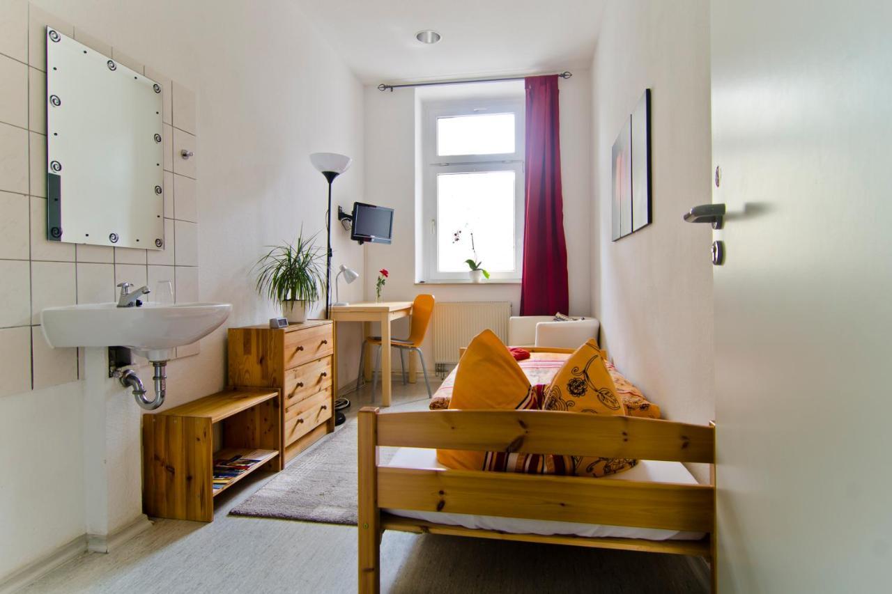 Single Room,1773431922:JPEG