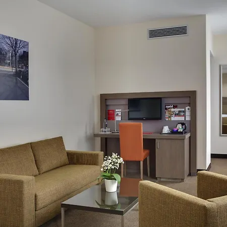 Intercityhotel Leipzig-3